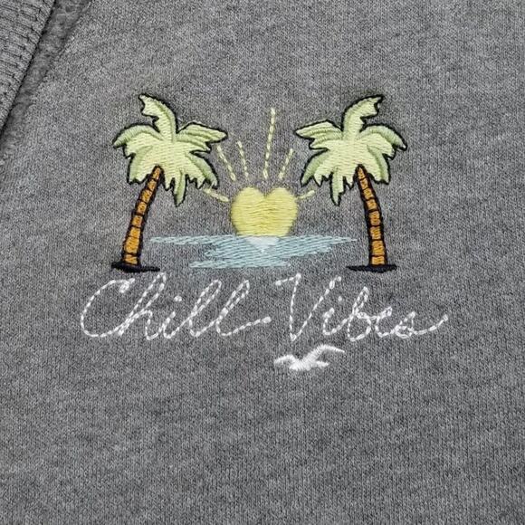 Hollister Sweatshirt Womens L Gray Cut Out Embroidered Chill Vibes Palms - Picture 8 of 11